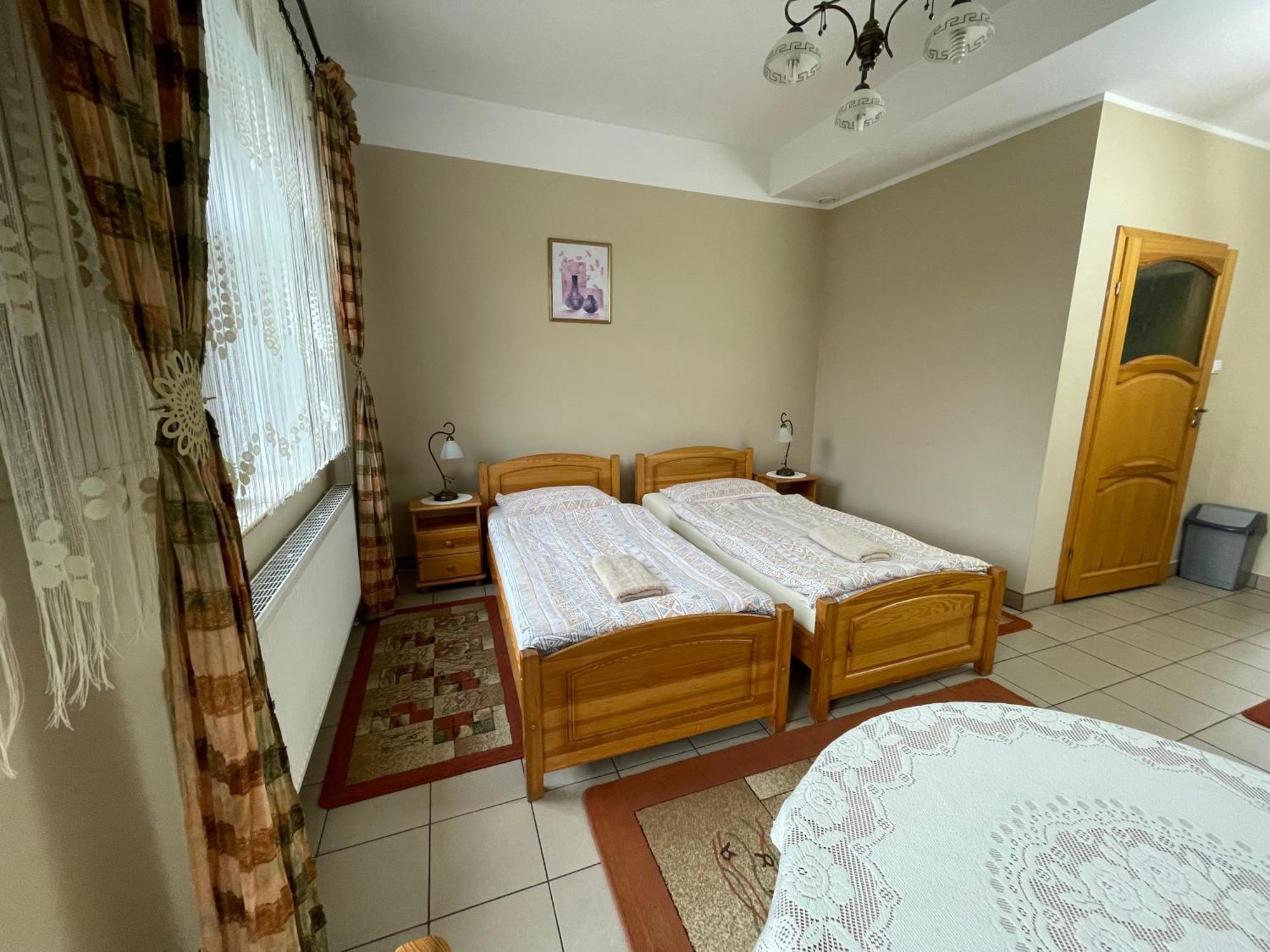 Jurajka Hotel Zarki Ngoại thất bức ảnh